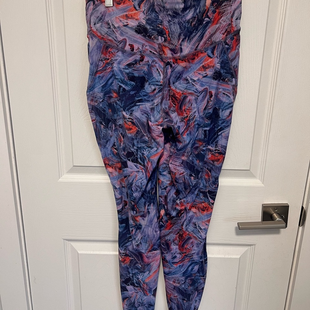 Lululemon Fast and Free High Rise Tight - Picture 2 of 5